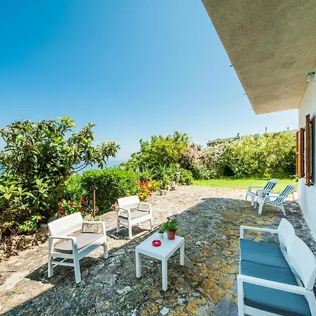 בית נופש 2 Bedroom In קאסטלסארדו