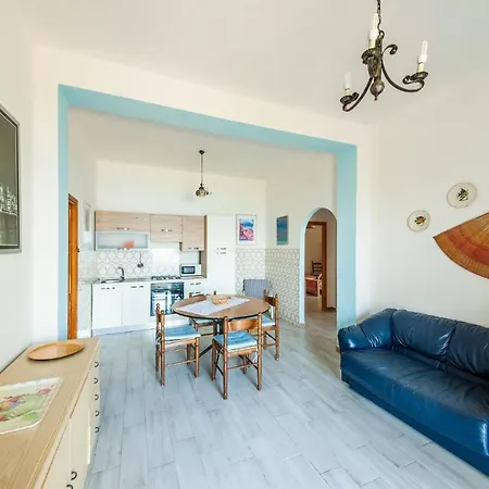2 Bedroom In * Castelsardo