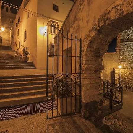 2 Bedroom In